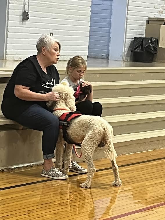 Teri Waterworth presented to 5th grade on dog obedience to go along with our service dog unit in Reading this week.